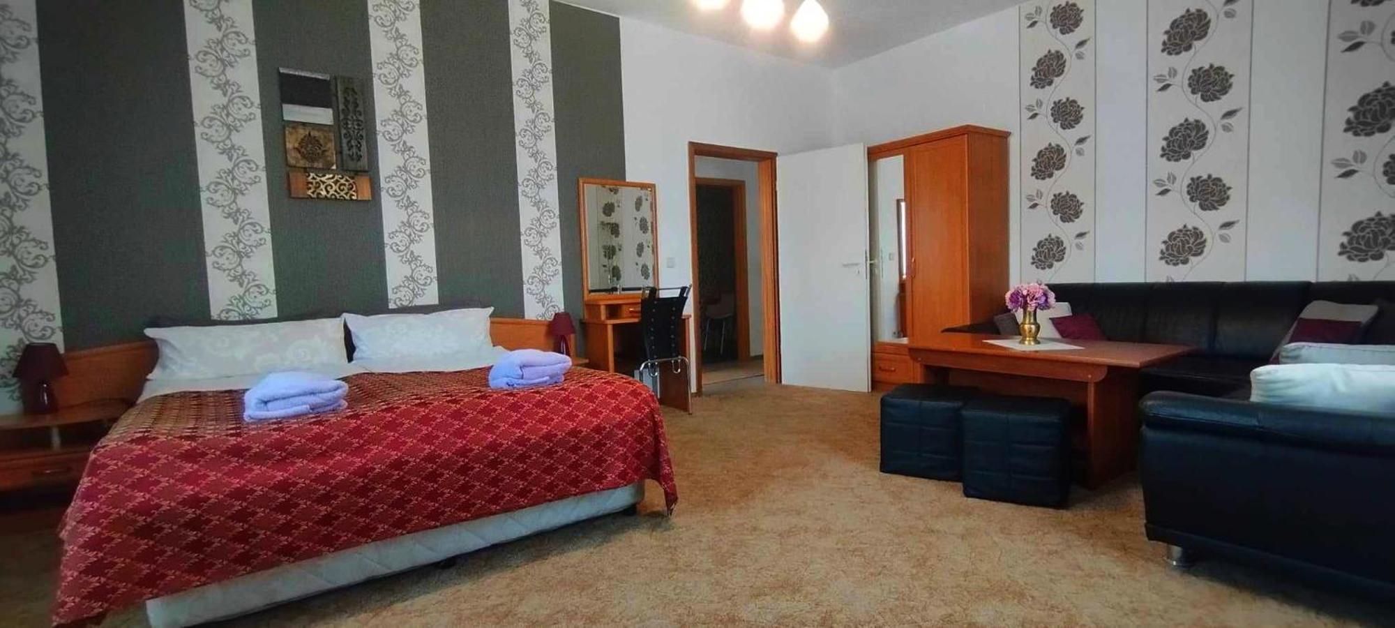 Grosse Wohnung Mit Terrasse Im Altstadtzentrum - Ferienwohnung Chiplakoff Blankenburg  Buitenkant foto