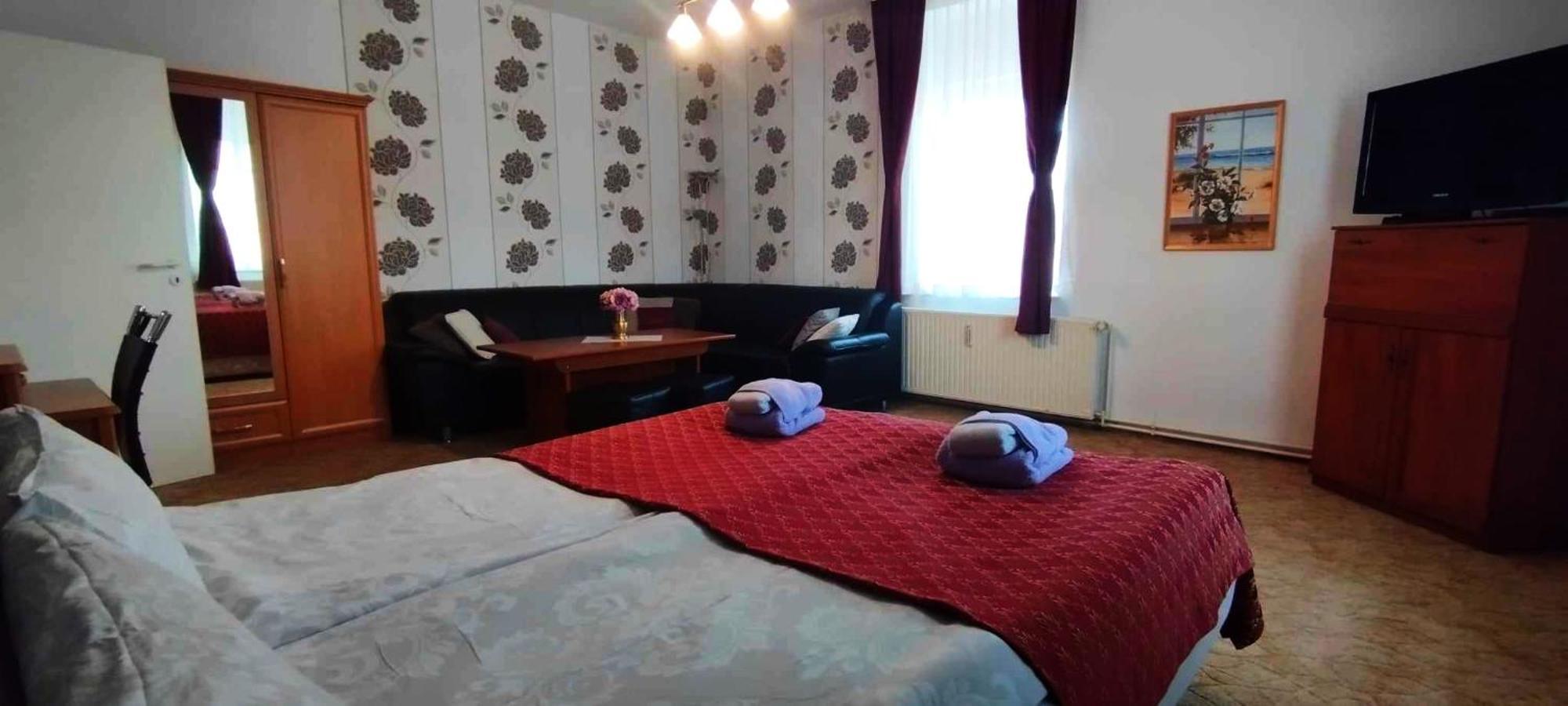 Grosse Wohnung Mit Terrasse Im Altstadtzentrum - Ferienwohnung Chiplakoff Blankenburg  Buitenkant foto
