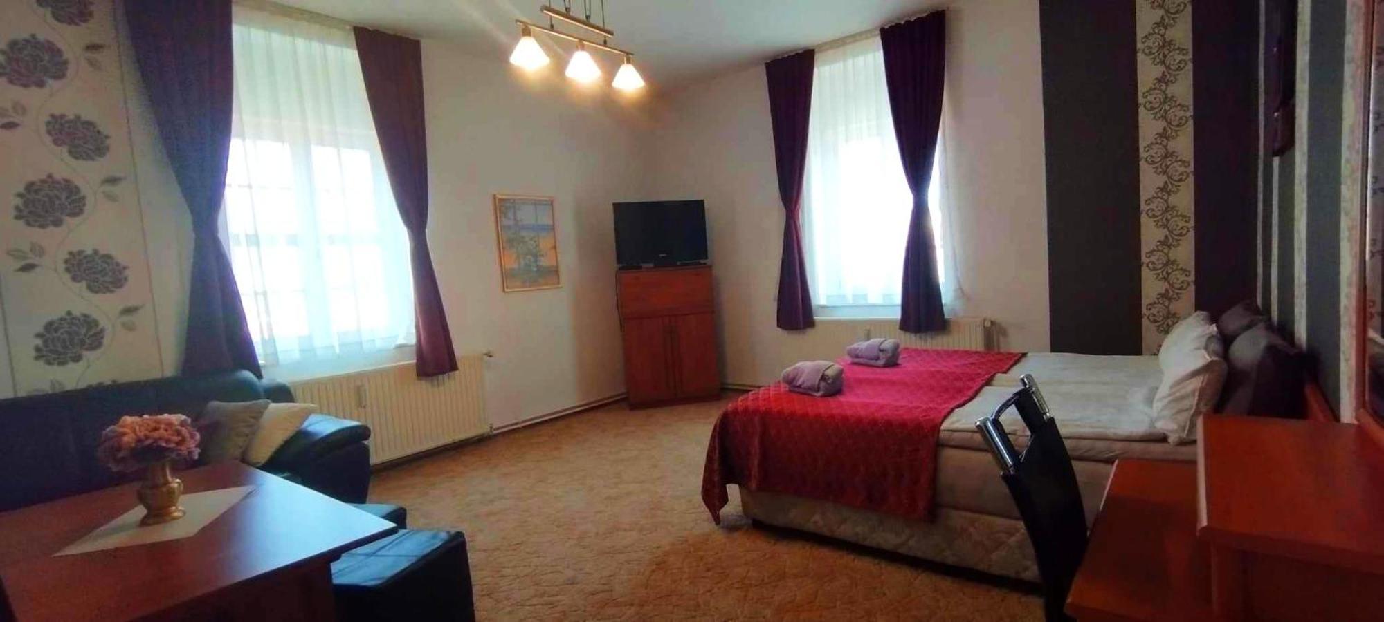 Grosse Wohnung Mit Terrasse Im Altstadtzentrum - Ferienwohnung Chiplakoff Blankenburg  Buitenkant foto